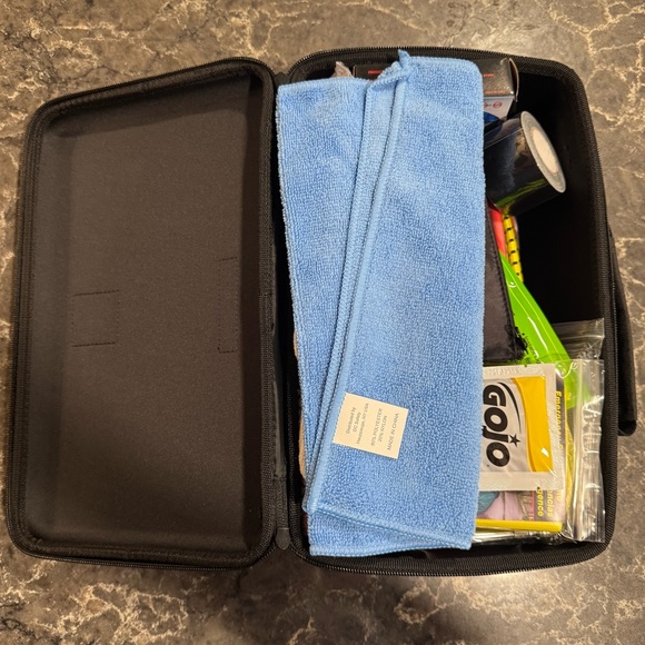 NEW Mazda Roadside Assistance Kit (OEM) - Picture 8 of 10